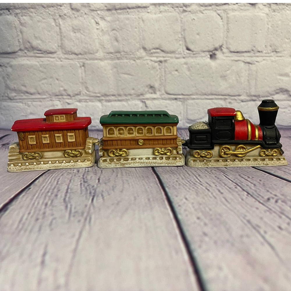 Vintage HOMCO 5206 Miniature Train Set - Ceramic - Christmas Village - Choo Choo